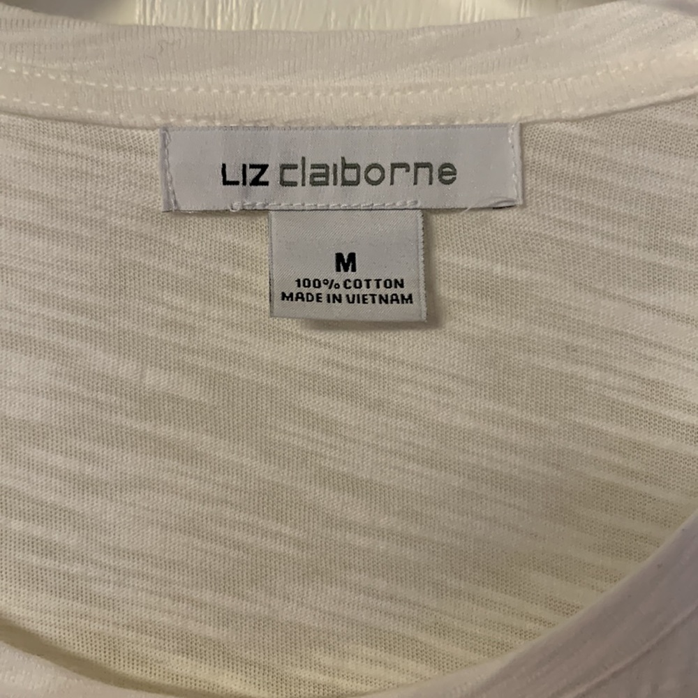 Liz Claiborne - Picture 2 of 5